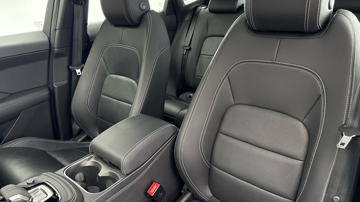 Used Jaguar E-Pace 2023 for sale - 76630365: Photo 14