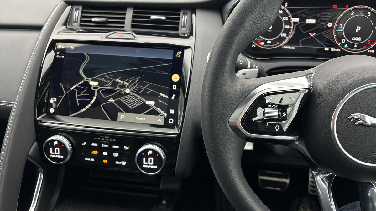 Used Jaguar E-Pace 2023 for sale - 76630365: Photo 26