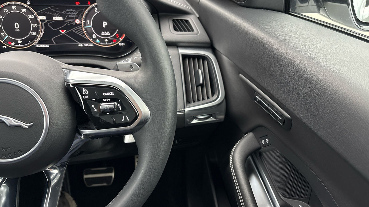 Used Jaguar E-Pace 2023 for sale - 76630365: Photo 28