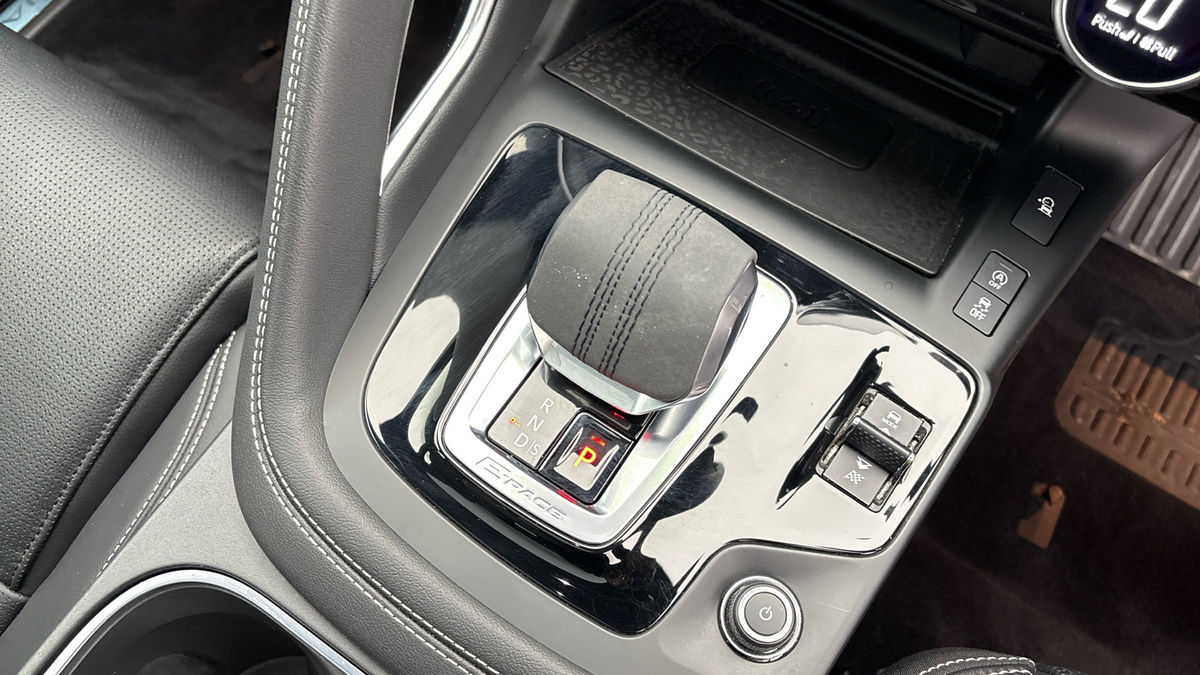 Used Jaguar E-Pace 2023 for sale - 76630365: Photo 49