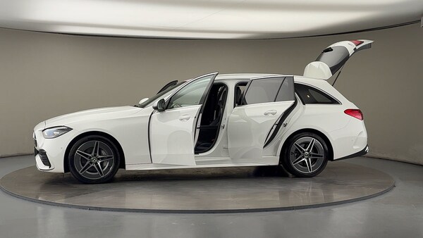 Used Mercedes-Benz C Class 2024 for sale - 75987106: Photo 48