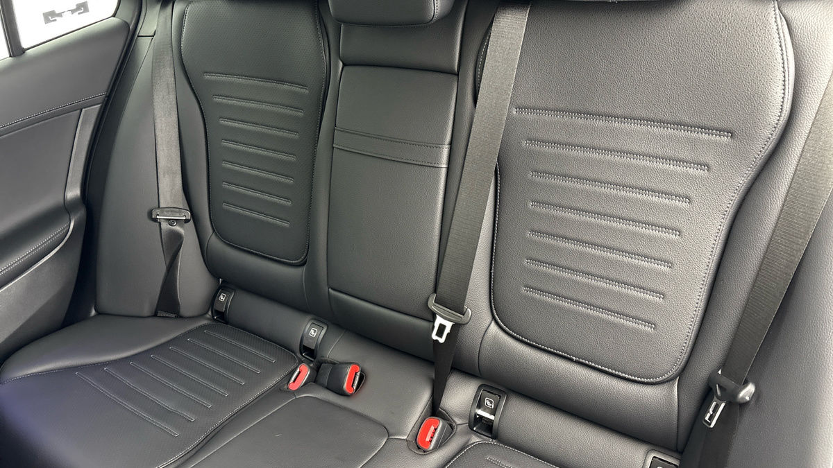 Used Mercedes-Benz C Class 2024 for sale - 75987106: Photo 8