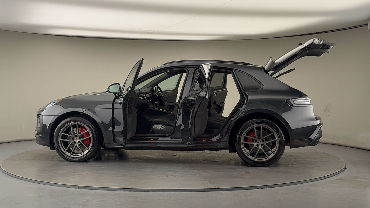 Used Porsche Macan 2024 for sale - 77118318: Photo 48