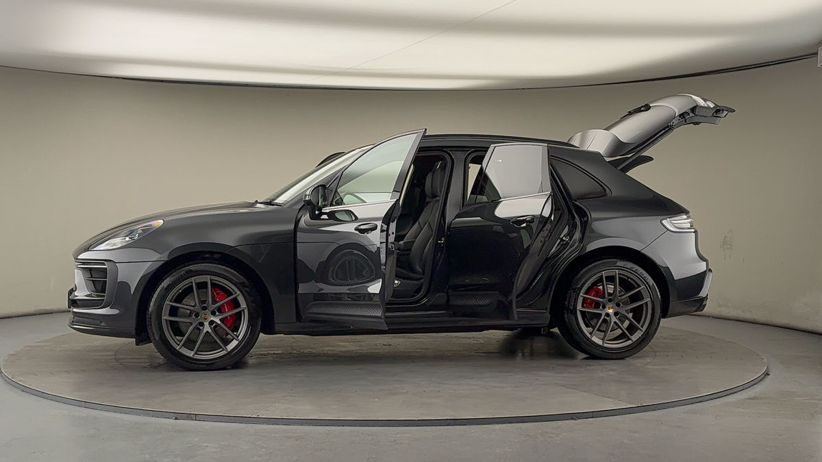 Used Porsche Macan 2024 for sale - 77118318: Photo 49