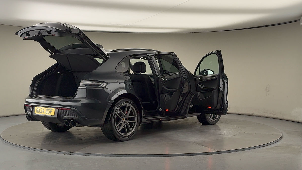 Used Porsche Macan 2024 for sale - 77118318: Photo 60