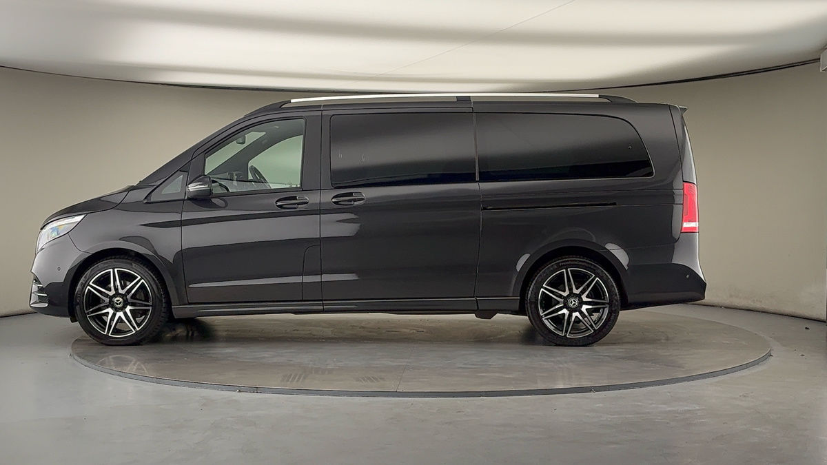 Used Mercedes-Benz V-Class 2023 for sale - 78213285: Photo 15