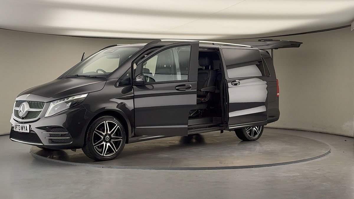 Used Mercedes-Benz V-Class 2023 for sale - 78213285: Photo 22