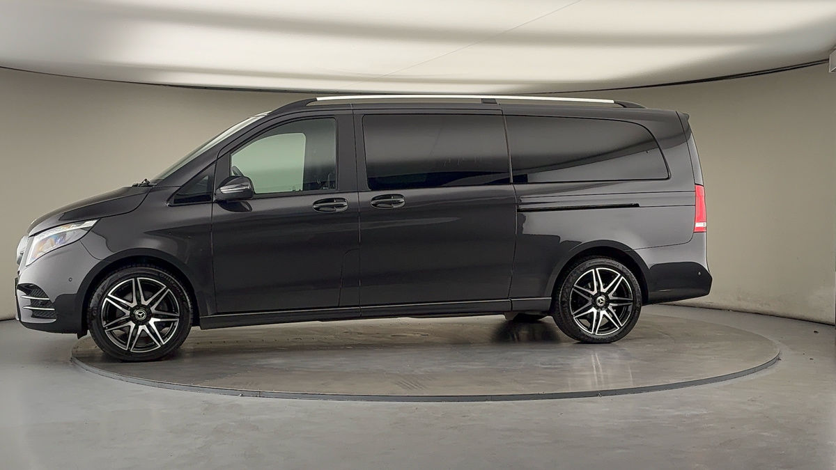 Used Mercedes-Benz V-Class 2023 for sale - 78213285: Photo 28