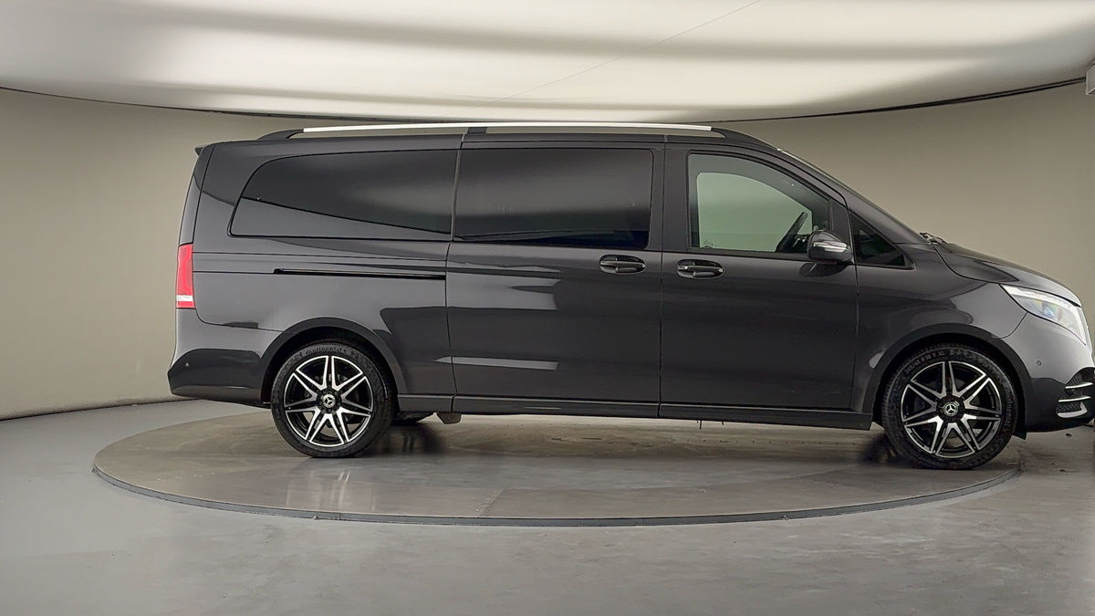 Used Mercedes-Benz V-Class 2023 for sale - 78213285: Photo 36