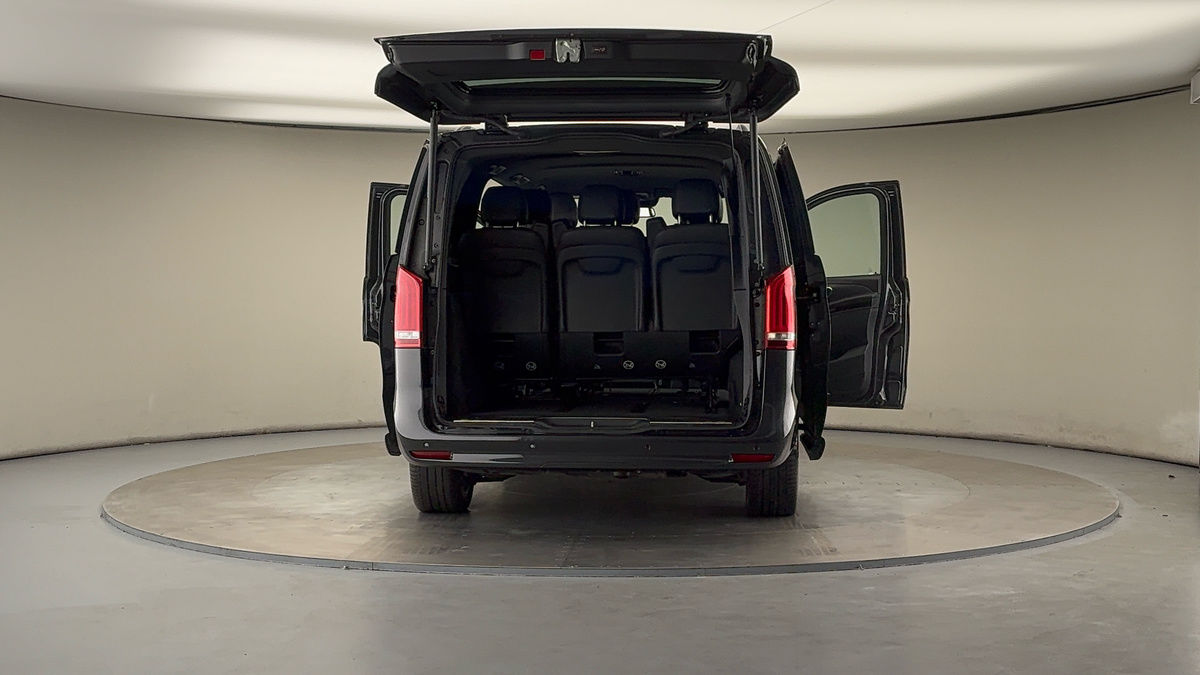 Used Mercedes-Benz V-Class 2023 for sale - 78213285: Photo 60