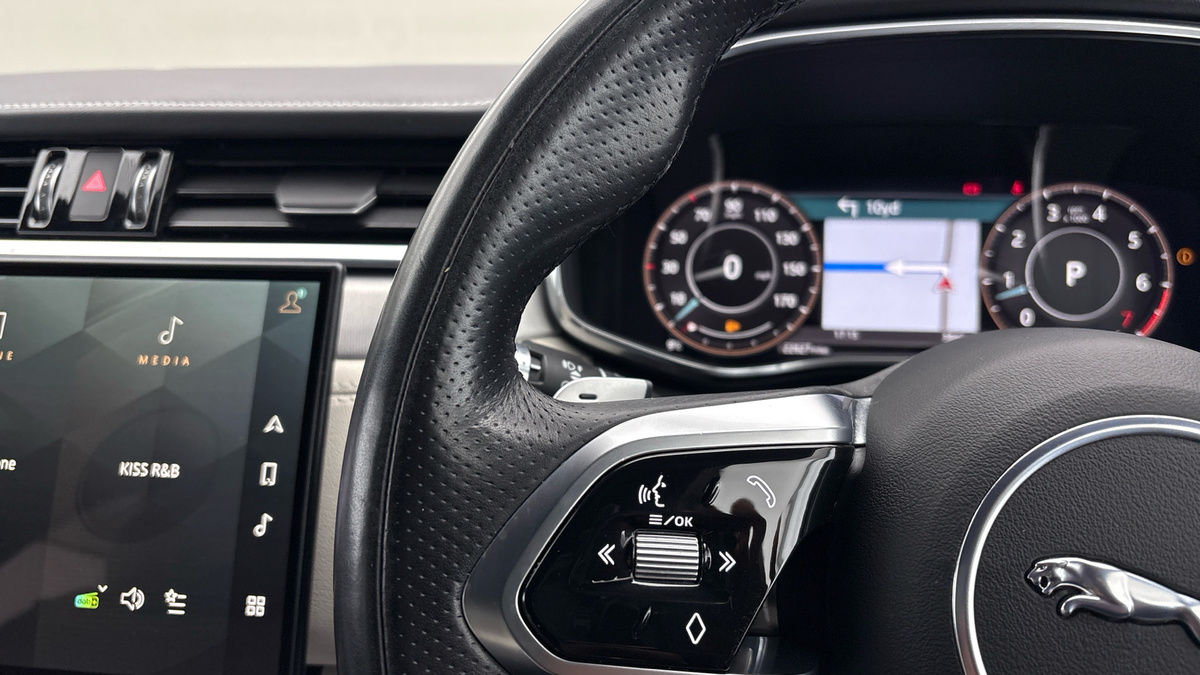 Used Jaguar F-Pace 2021 for sale - 76974093: Photo 13