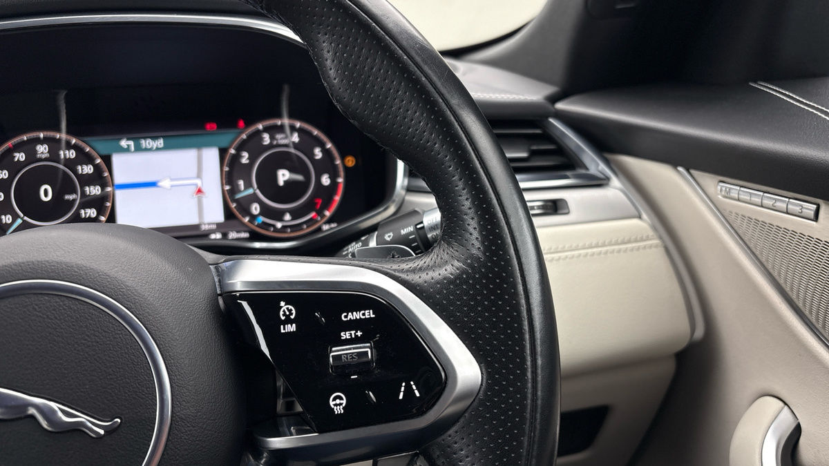 Used Jaguar F-Pace 2021 for sale - 76974093: Photo 14