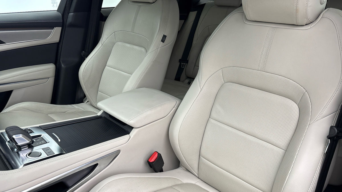 Used Jaguar F-Pace 2021 for sale - 76974093: Photo 7