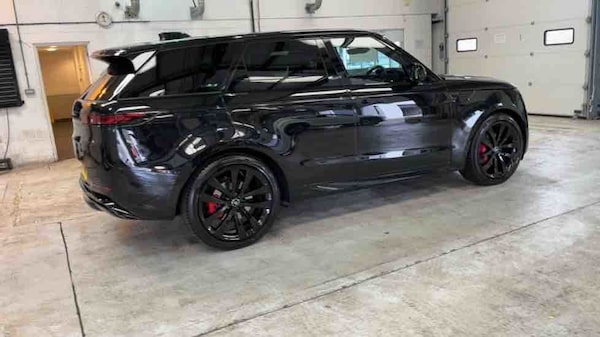 Used Land Rover Range Rover Sport 2024 for sale - 75631733: Photo 75