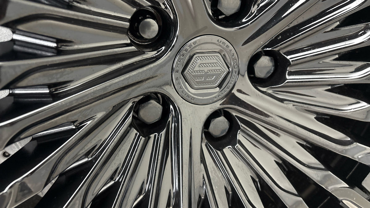 Used Land Rover Defender 110 2024 for sale - 76197994: Photo 28