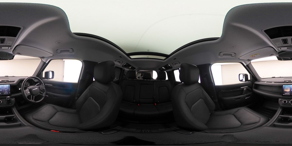 Used Land Rover Defender 110 2024 for sale - 76197994: Photo 50