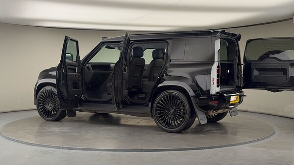 Used Land Rover Defender 110 2024 for sale - 76197994: Photo 51