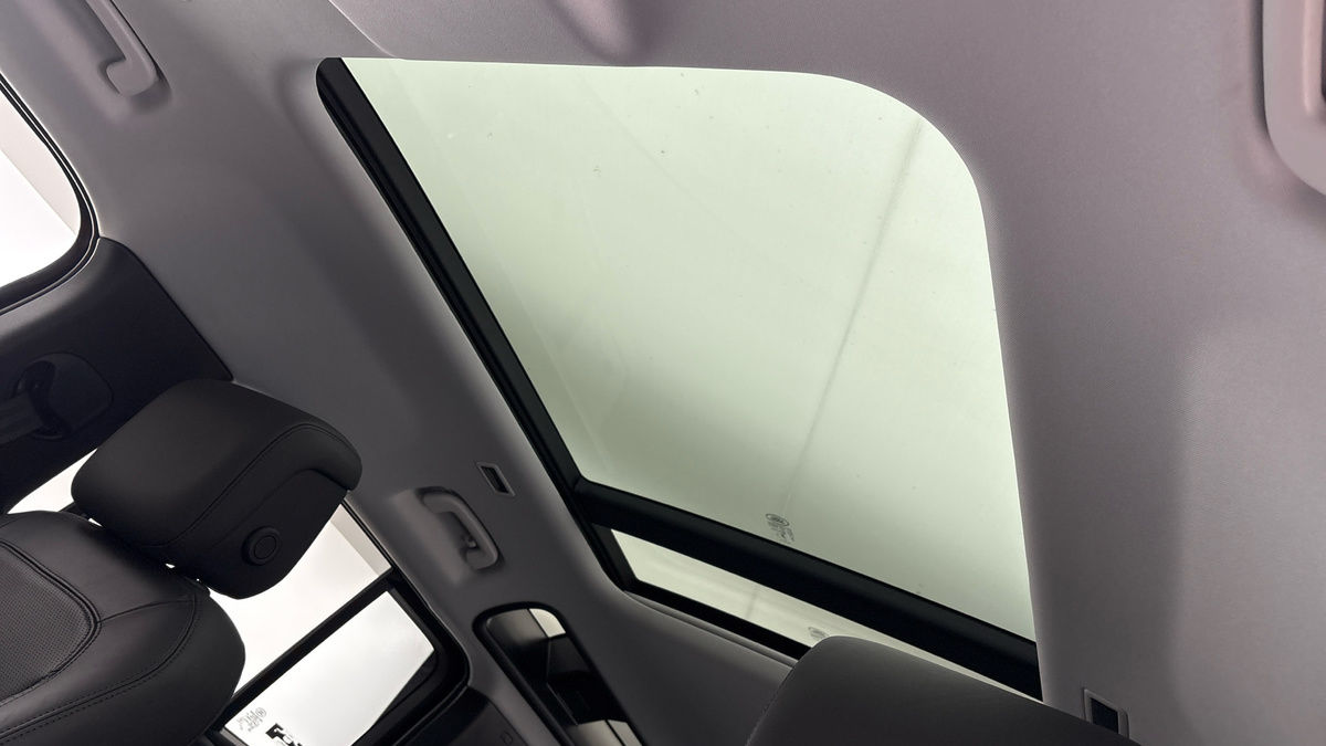 Used Land Rover Defender 110 2024 for sale - 76197994: Photo 6