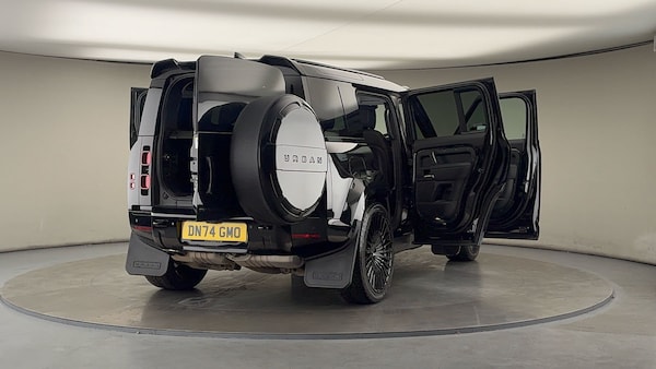 Used Land Rover Defender 110 2024 for sale - 76197994: Photo 65