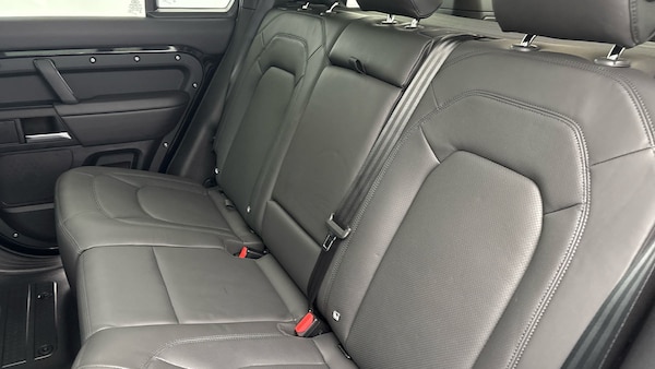 Used Land Rover Defender 110 2024 for sale - 76197994: Photo 8