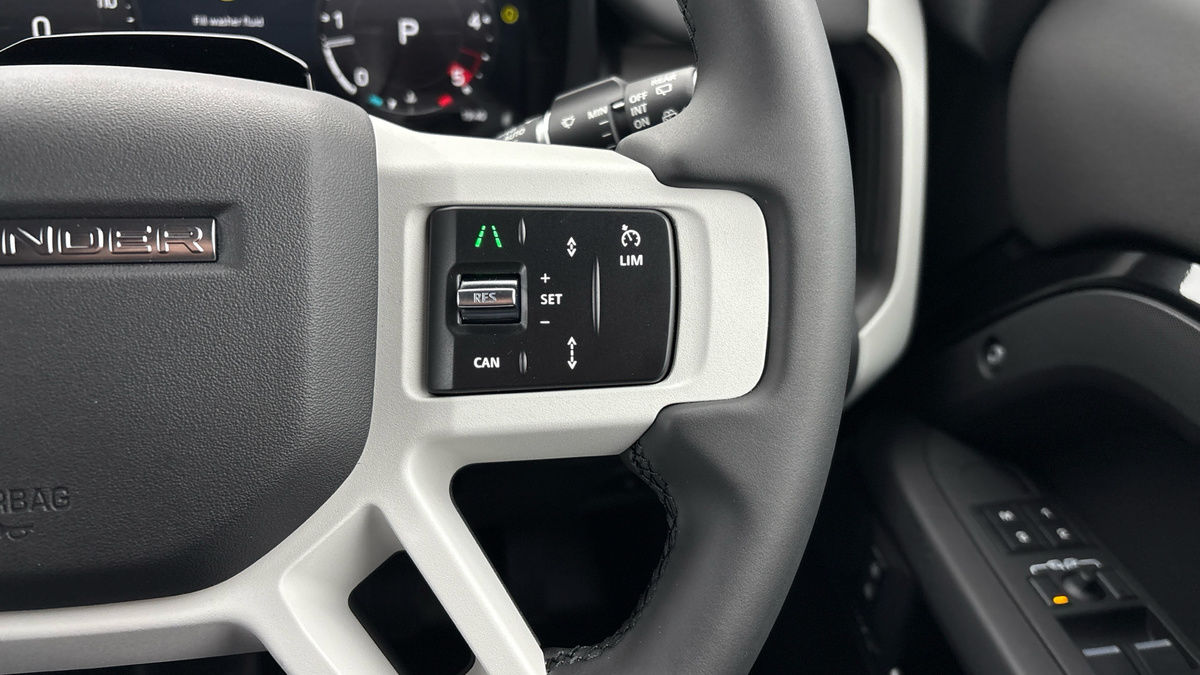 Used Land Rover Defender 110 2026 for sale - 77395058: Photo 14