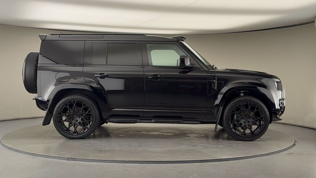 Used Land Rover Defender 110 2026 for sale - 77395058: Photo 16