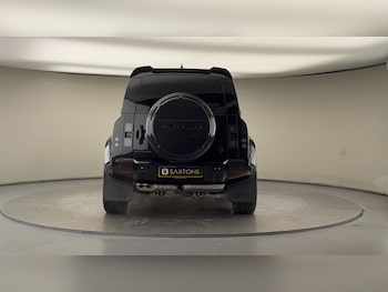 Used Land Rover Defender 110 2026 for sale - 77395058: Photo