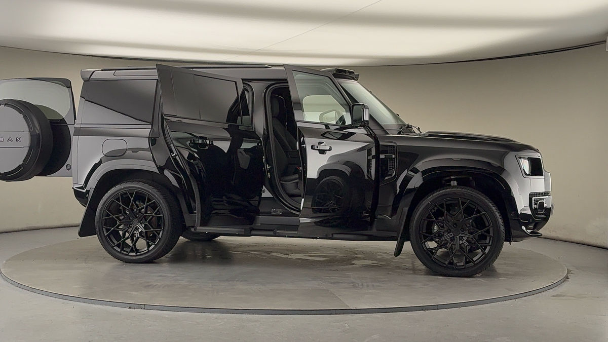 Used Land Rover Defender 110 2026 for sale - 77395058: Photo 58