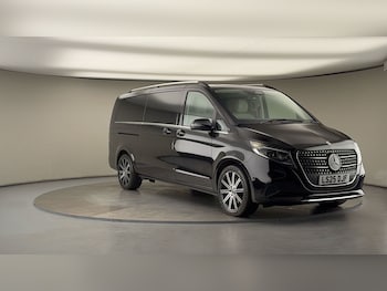 Used Mercedes-Benz V-Class 2025 for sale - 78300129: Photo