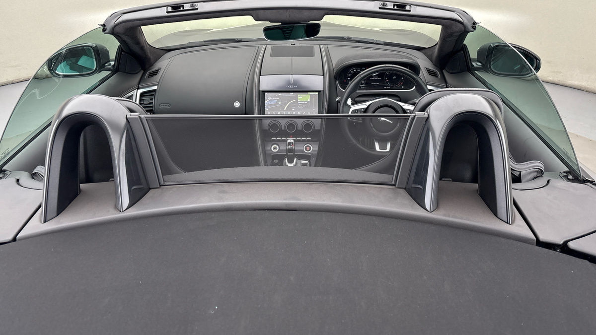 Used Jaguar F-Type 2022 for sale - 76712259: Photo 6