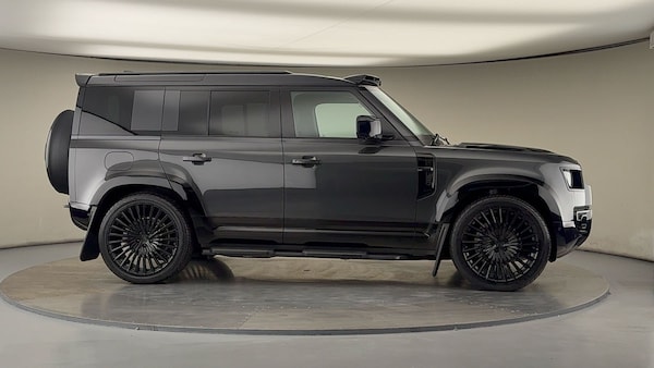 Used Land Rover Defender 110 2025 for sale - 75937805: Photo 41