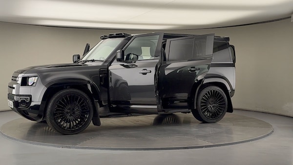 Used Land Rover Defender 110 2025 for sale - 75937805: Photo 53