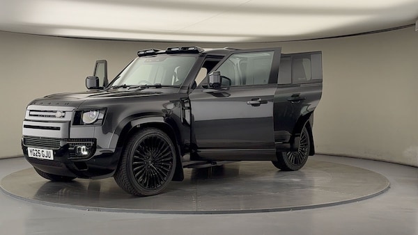 Used Land Rover Defender 110 2025 for sale - 75937805: Photo 54