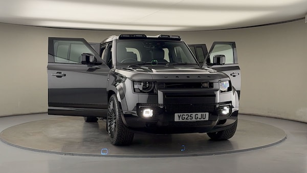 Used Land Rover Defender 110 2025 for sale - 75937805: Photo 57