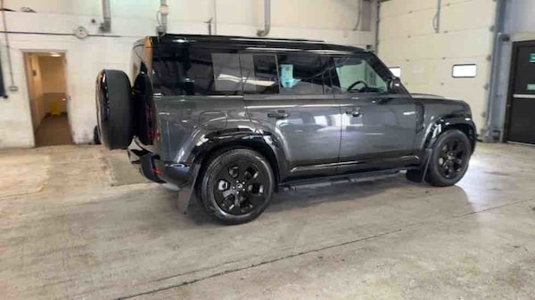 Used Land Rover Defender 110 2025 for sale - 75937805: Photo 79