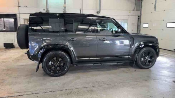 Used Land Rover Defender 110 2025 for sale - 75937805: Photo 91