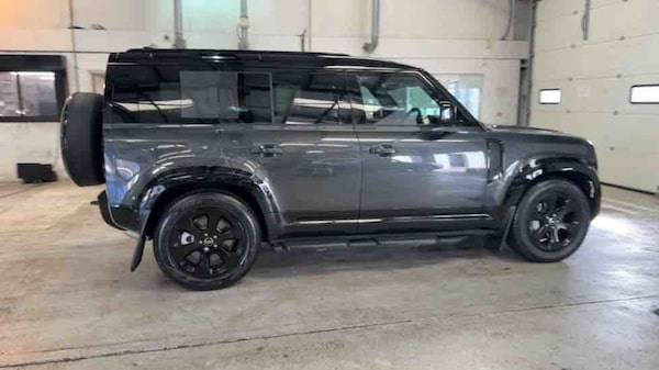 Used Land Rover Defender 110 2025 for sale - 75937805: Photo 92