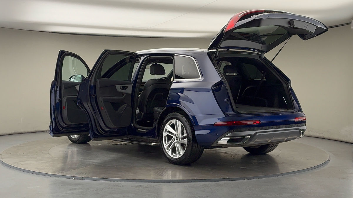 Used Audi Q7 2023 for sale - 76224275: Photo 44