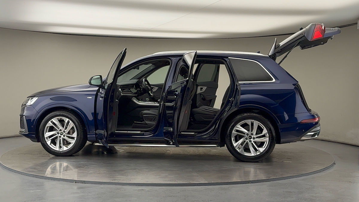 Used Audi Q7 2023 for sale - 76224275: Photo 47