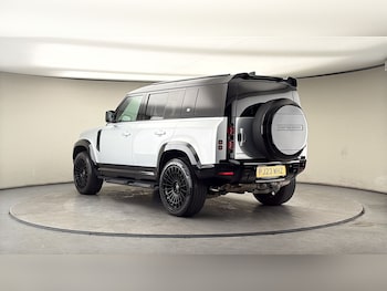 Used Land Rover Defender 2023 for sale - 78289097: Photo