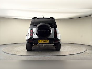 Used Land Rover Defender 2023 for sale - 78289097: Photo