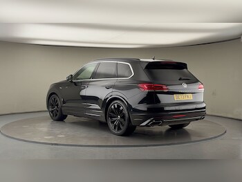 Used Volkswagen Touareg 2023 for sale - 76884639: Photo