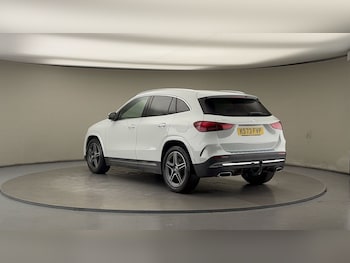 Used Mercedes-Benz GLA 2023 for sale - 76974096: Photo