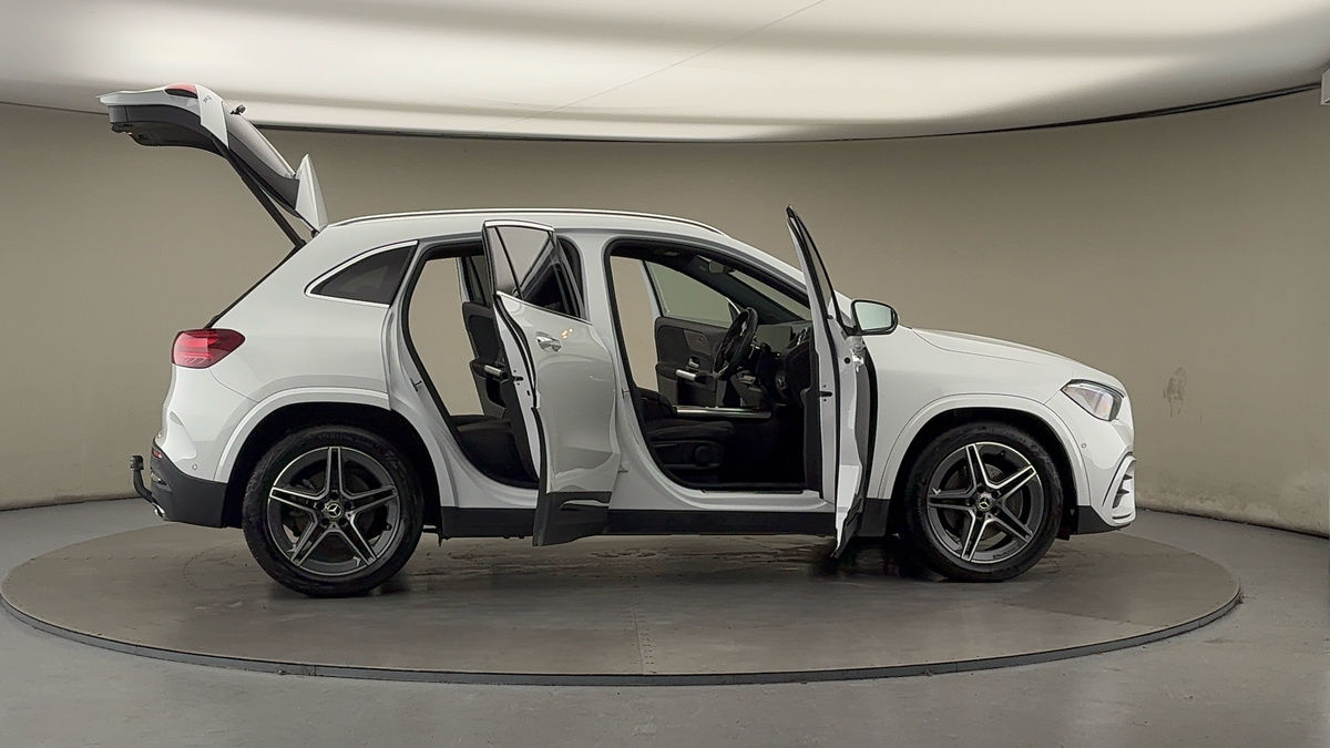 Used Mercedes-Benz GLA 2023 for sale - 76974096: Photo 56