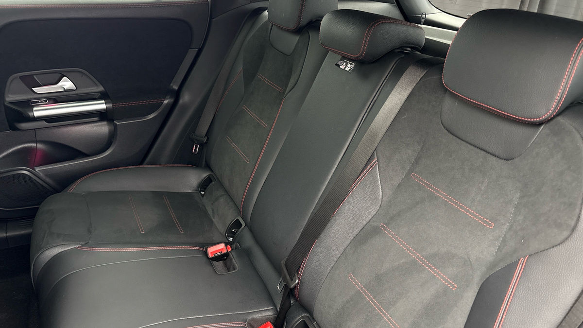 Used Mercedes-Benz GLA 2023 for sale - 76974096: Photo 8