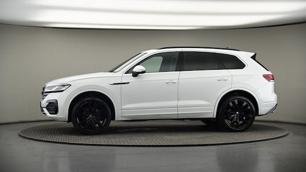 Used Volkswagen Touareg 2023 for sale - 75631730: Photo 35
