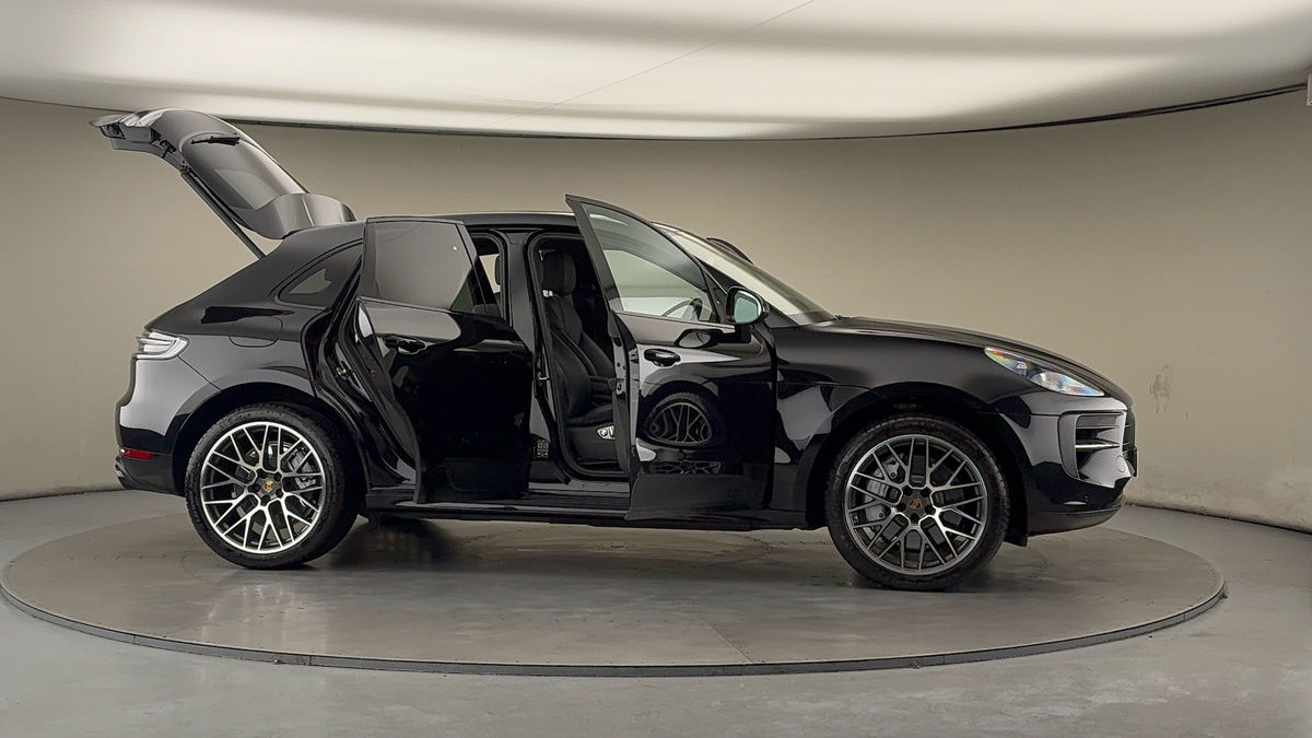 Used Porsche Macan 2020 for sale - 76836774: Photo 59