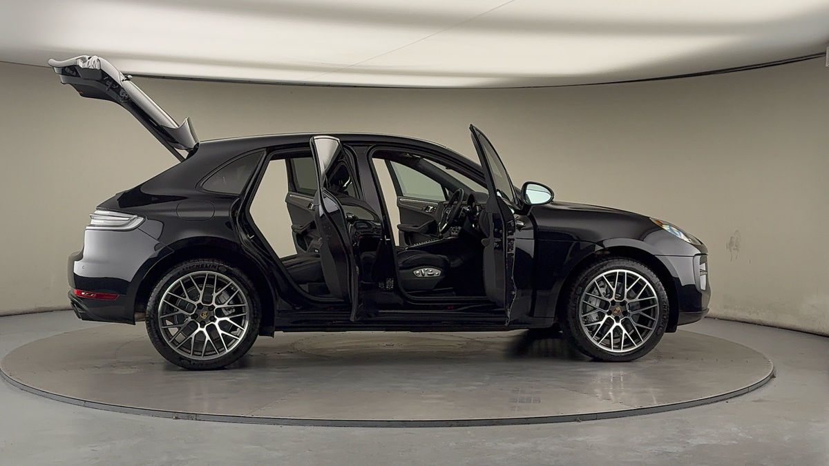 Used Porsche Macan 2020 for sale - 76836774: Photo 60