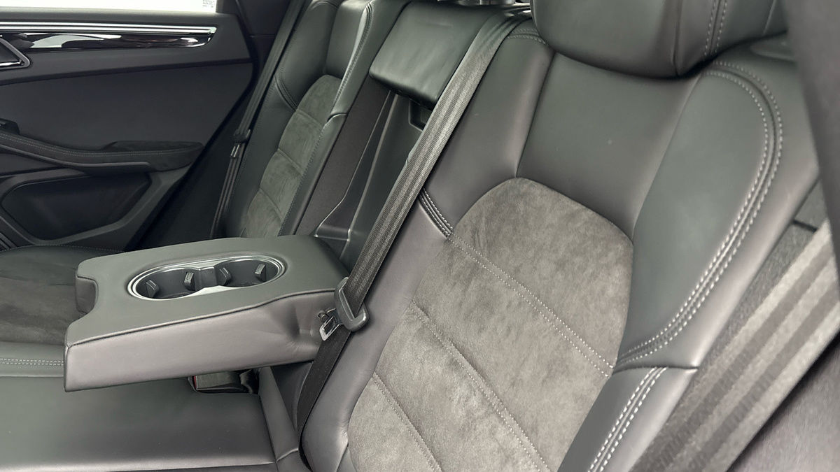 Used Porsche Macan 2020 for sale - 76836774: Photo 9