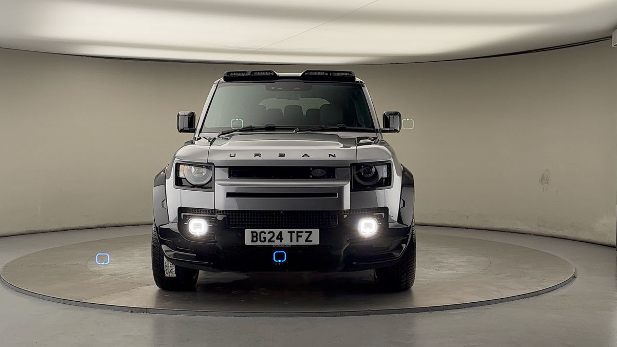 Used Land Rover Defender 110 2024 for sale - 76559622: Photo 3